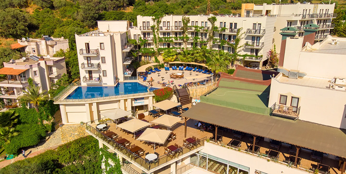 Golden Age Crystal Hotel